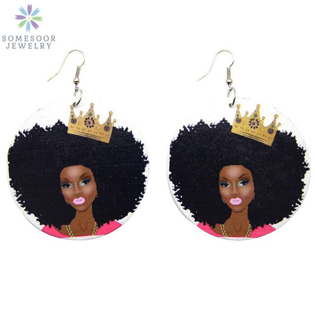 Queen earrings wood 2025